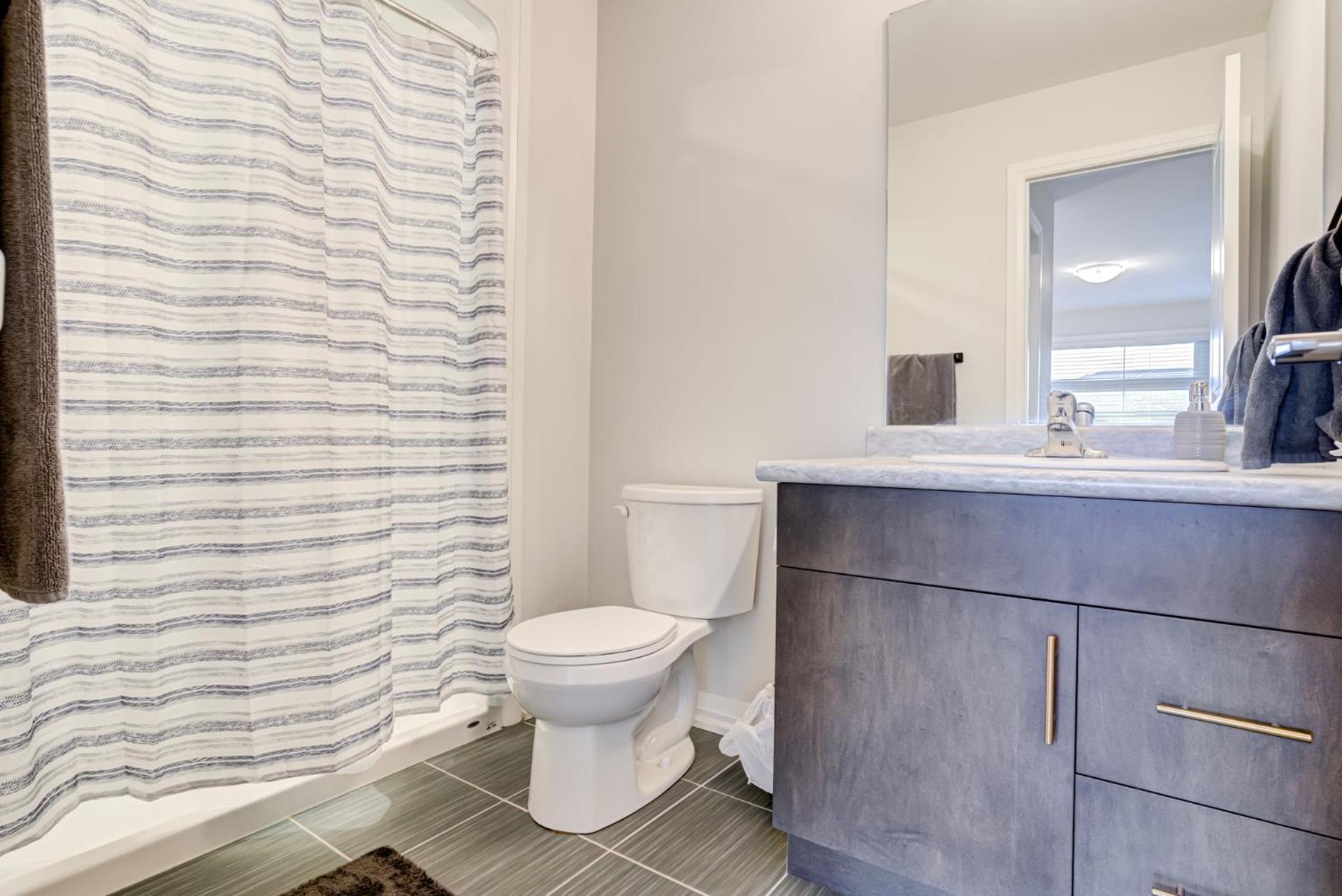 Luxury Living At The Falls - 4 Bed House Niagara Falls Exterior photo